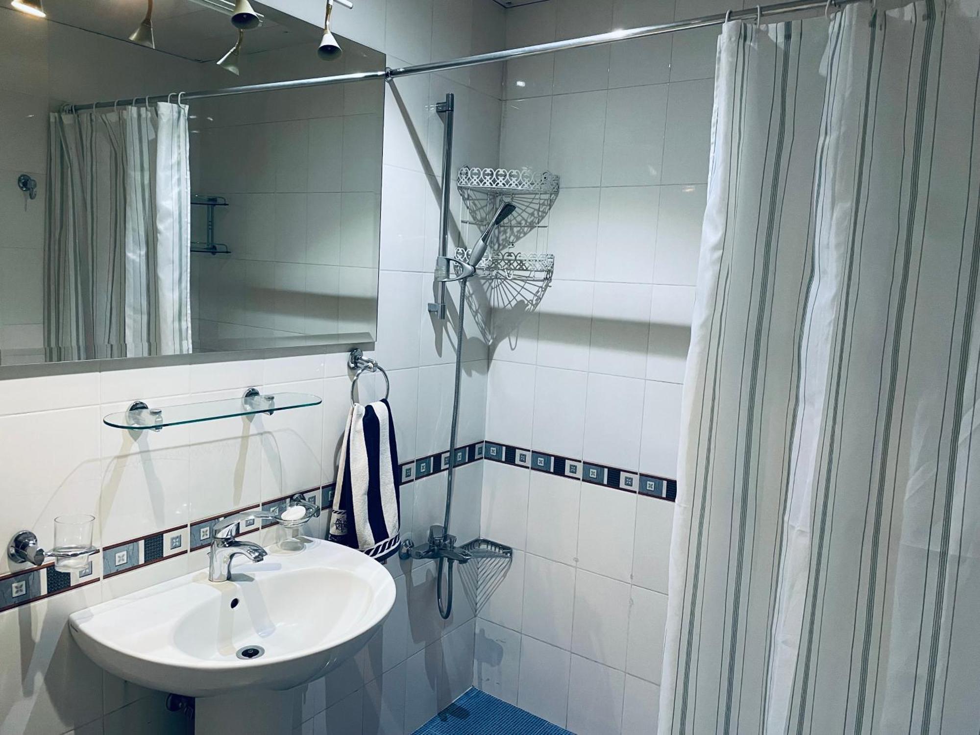 Bright And Modern 4Br Apartment - Center Of Yerevan Ngoại thất bức ảnh