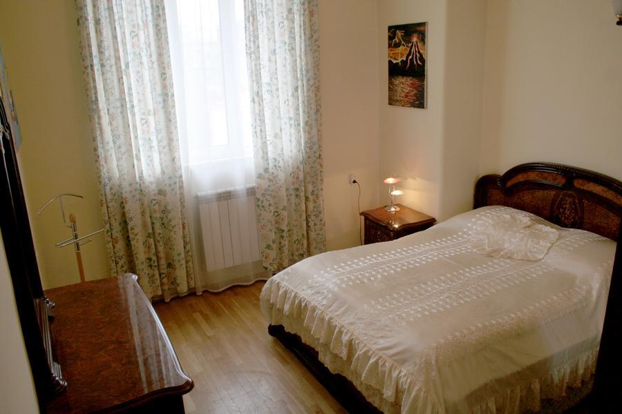 Bright And Modern 4Br Apartment - Center Of Yerevan Ngoại thất bức ảnh